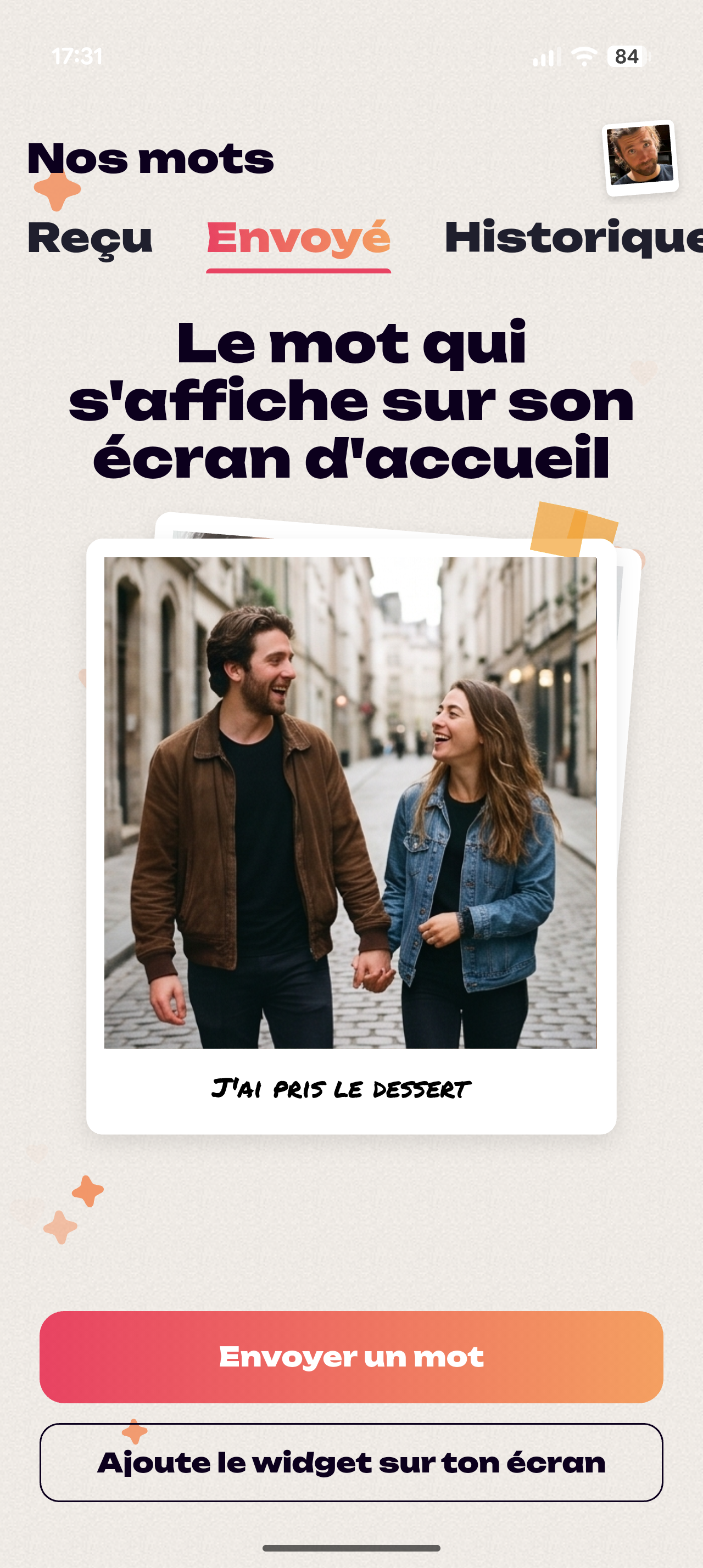 Écran « Envoyé » de BillyDoo : une photo du couple en balade main dans la main, avec le mot « J'ai pris le dessert »